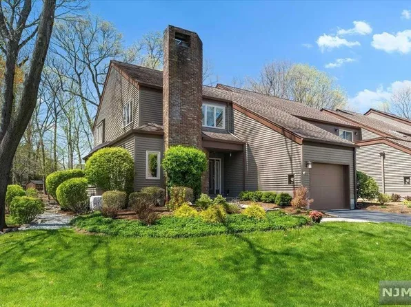 34 N Bayard Ln #34, Mahwah, NJ 07430