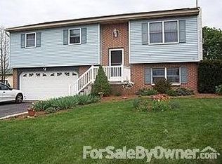 234 E Lexington Rd, Lititz, PA 17543