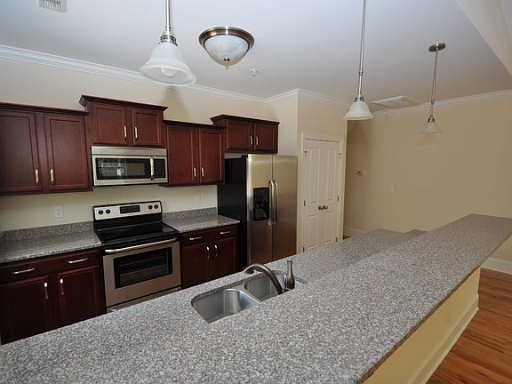 2nd image of 9 Harris St Unit A