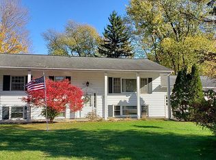 2849 Hanley Rd E, Saint Joseph, MI 49085