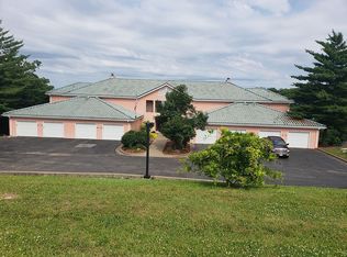 431 Willmore Ln UNIT 412, Lake Ozark, MO 65049