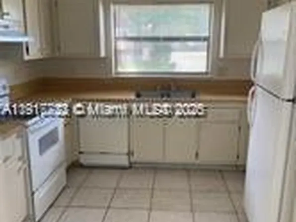 1314 White Pine Dr #8-B, Wellington, FL 33414