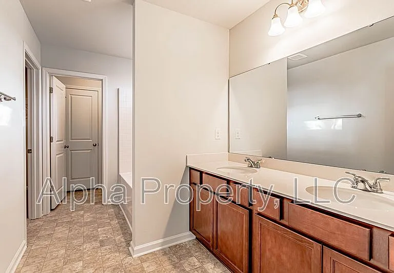 540 Millsgate Cir — Photo 14