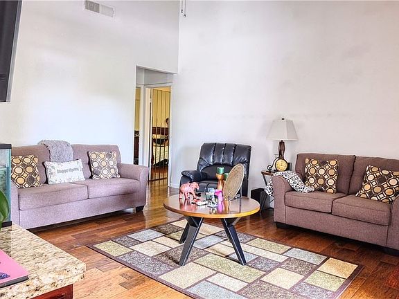 5th image of 2619 Red Rock St Unit 202