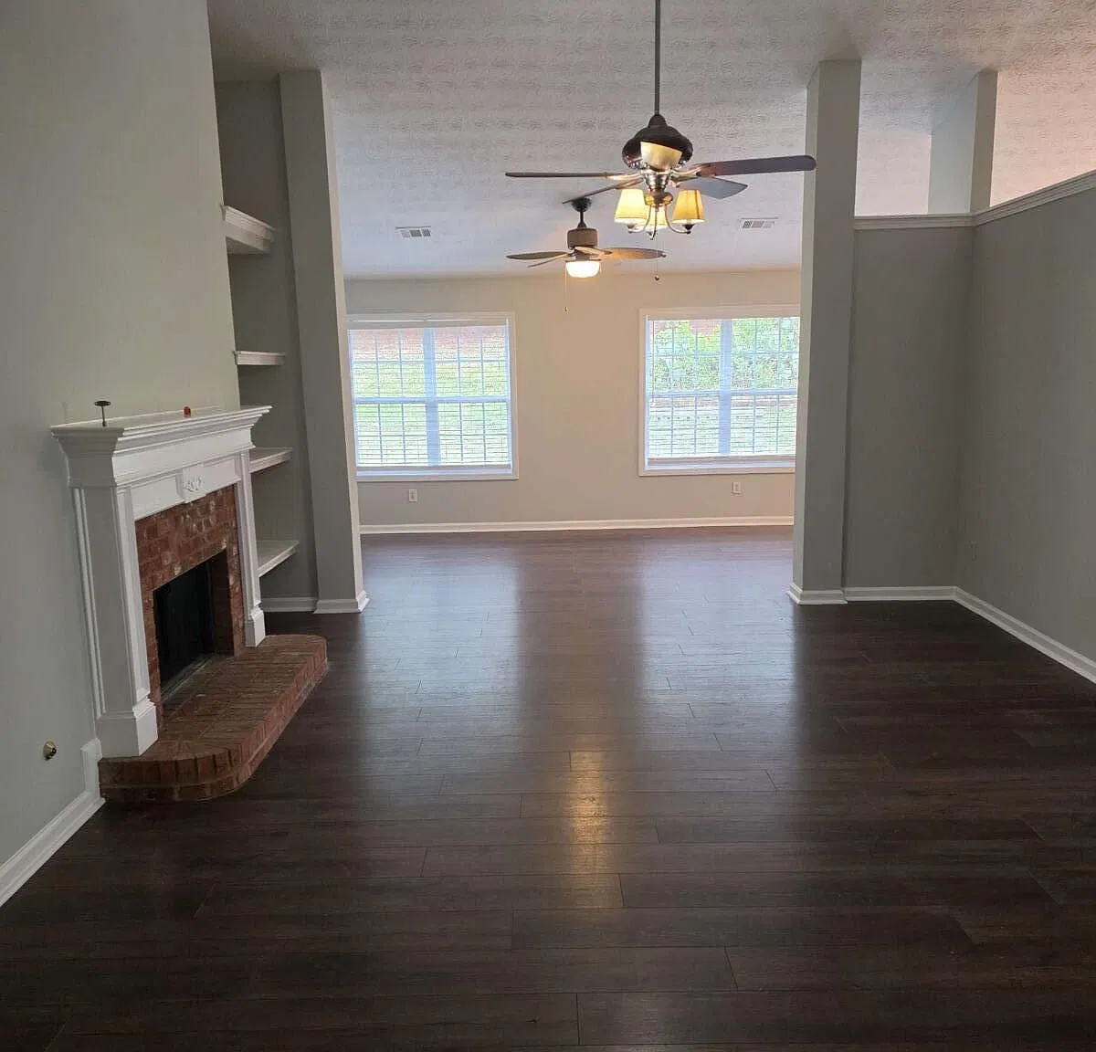 4 bed, 2.0 bath, 2198 sqft, $2,200 — Photo 3