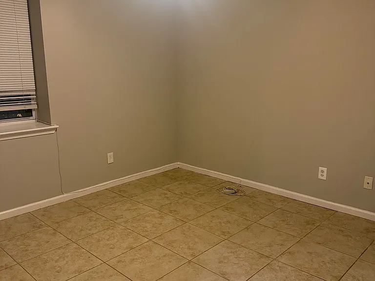 374 Sip Ave #1 — Photo 8
