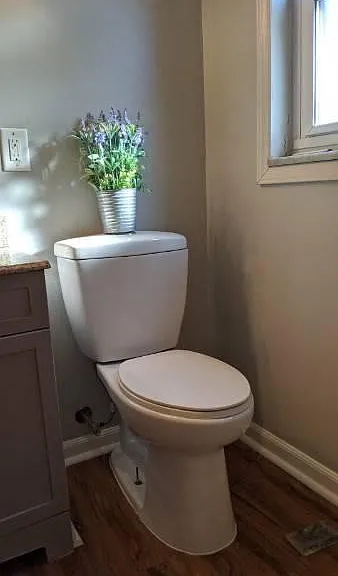 345 Mansfield Ave — Photo 3