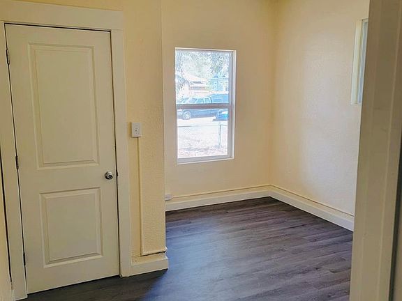 5th image of 1002 E 9th Street