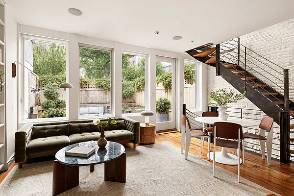 Sold by Compass | media 2