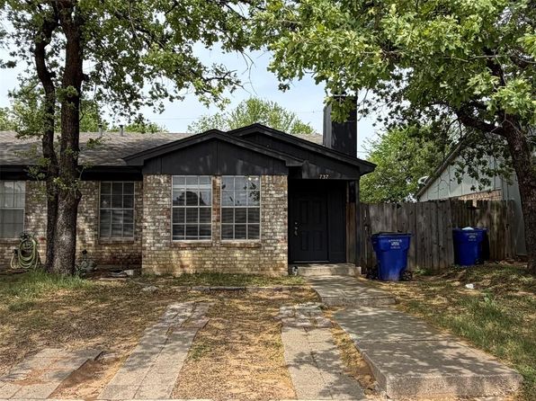 737 Woodland Ct