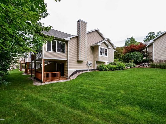 2nd image of 1786 Turnstone Ln NE #60