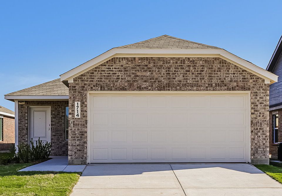 1st image of 1714 Crossbill St