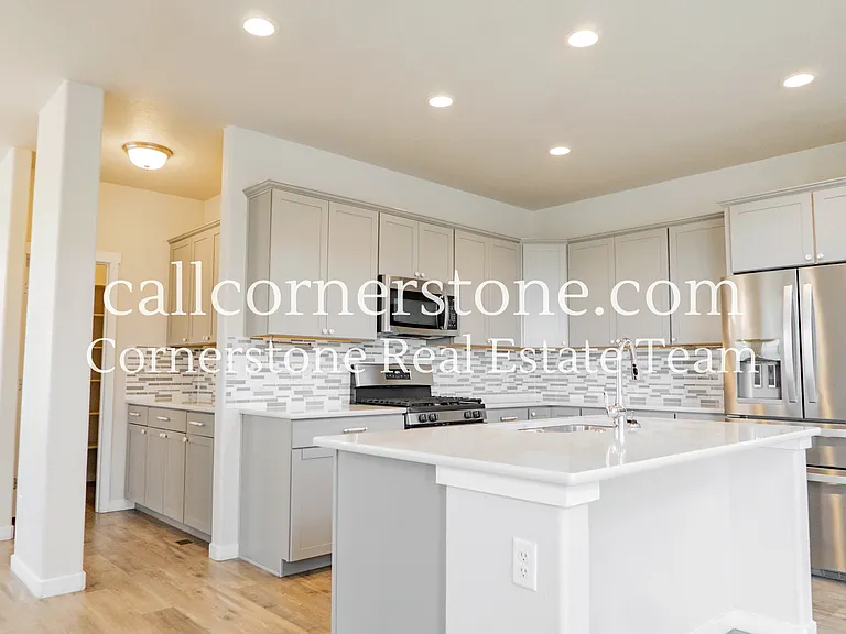 10120 Kentwood Dr — Photo 6