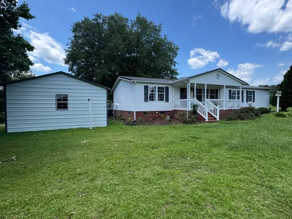 2960 Federal Rd, Benson, NC 27504