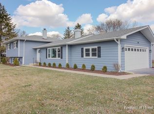 940 Emerald Dr, Naperville, IL