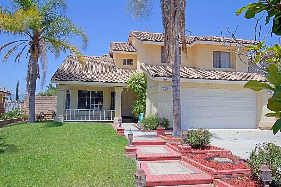 1st image of 630 Rock Vista Dr