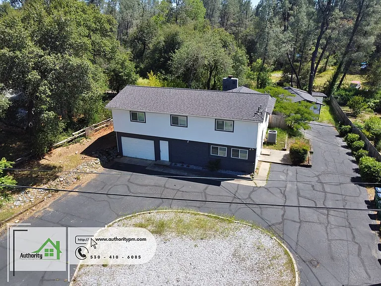 17875 Walker Mine Rd — Photo 2