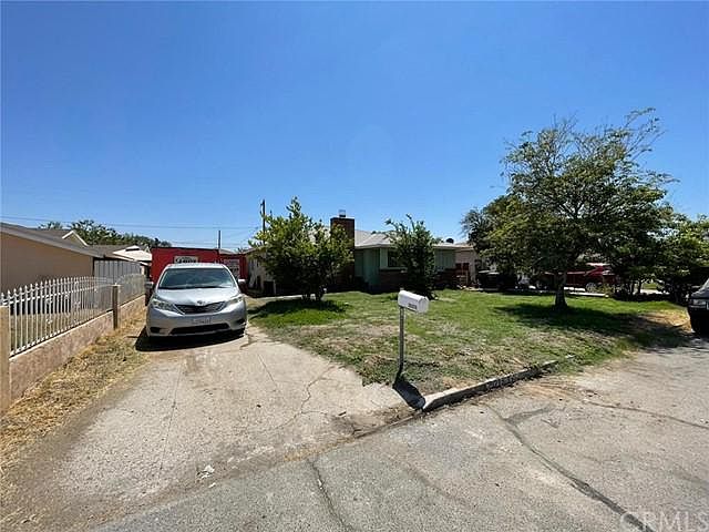 2nd image of 25275 E 18th St