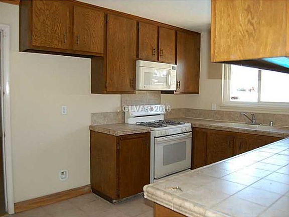 5th image of 3869 Brighthill Ave