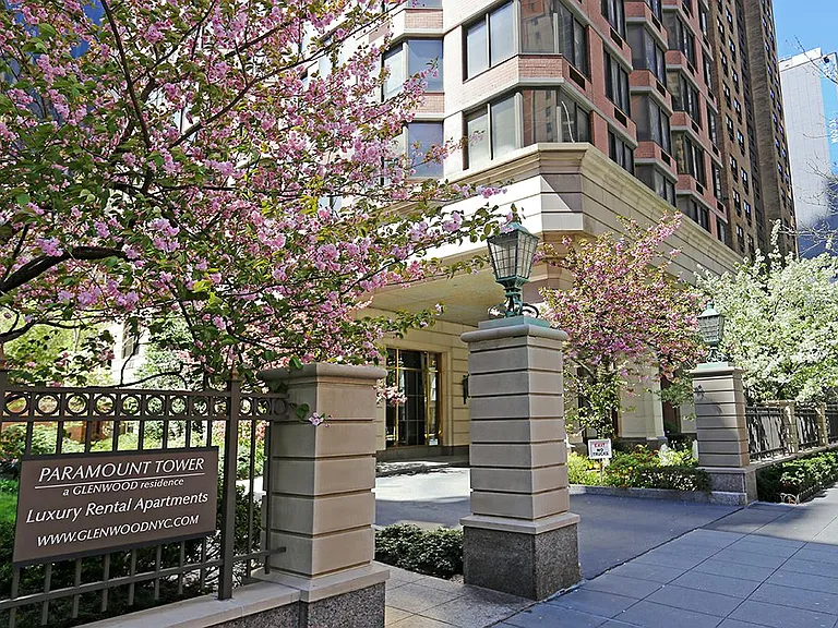 240 E 39th St #24C — Photo 8