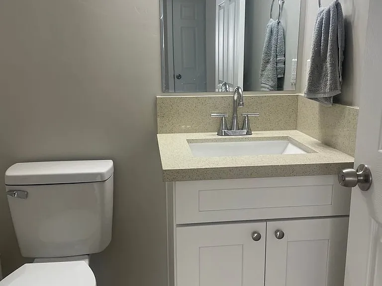 2251 W Ridgewood Dr — Photo 8