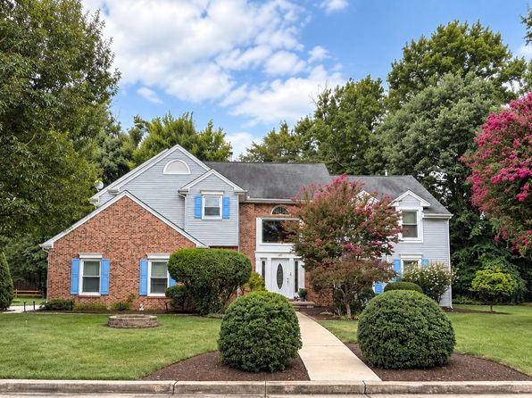 107 Bentley Dr