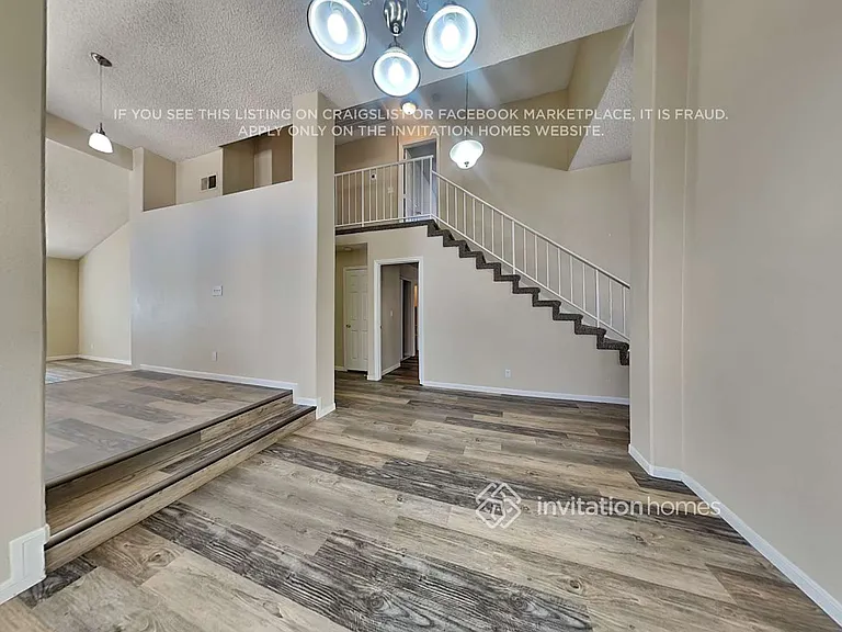 7368 Atwood Ave — Photo 11