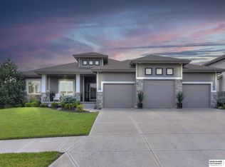 1718 S 207th St, Elkhorn, NE 68022