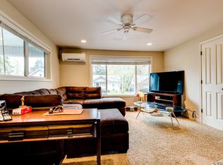 2087 Emerald St, Eugene, OR 97403