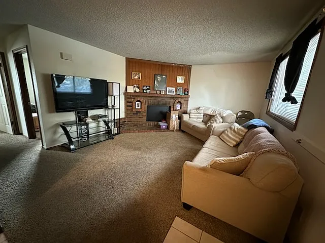 5427 Eastview St — Photo 2
