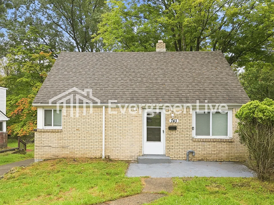 743 Southern Ave