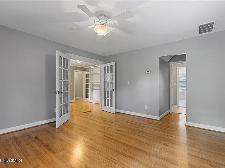 1104 N Overlook Dr — Photo 7