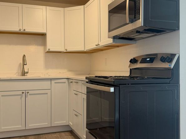 5 Town Beach Rd APT 23