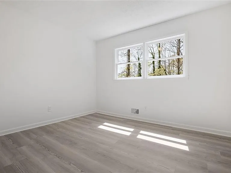 5360 Tall Oak Dr — Photo 16