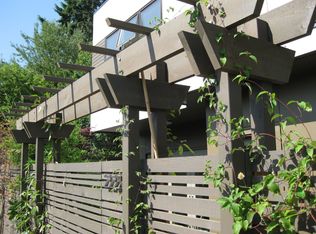 222 26th Ave E, Seattle, WA 98112