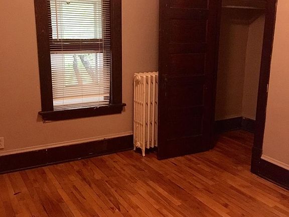 3rd image of 3629 33rd Ave S #2