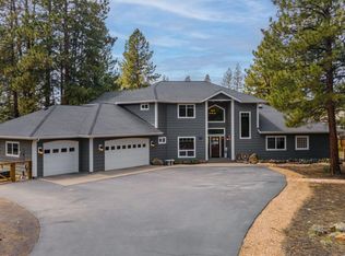 60073 Ridgeview Dr W, Bend, OR 97702
