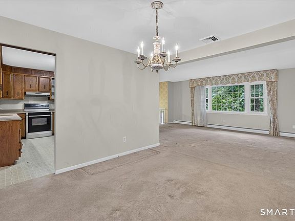5th image of 59 Countryside Drive