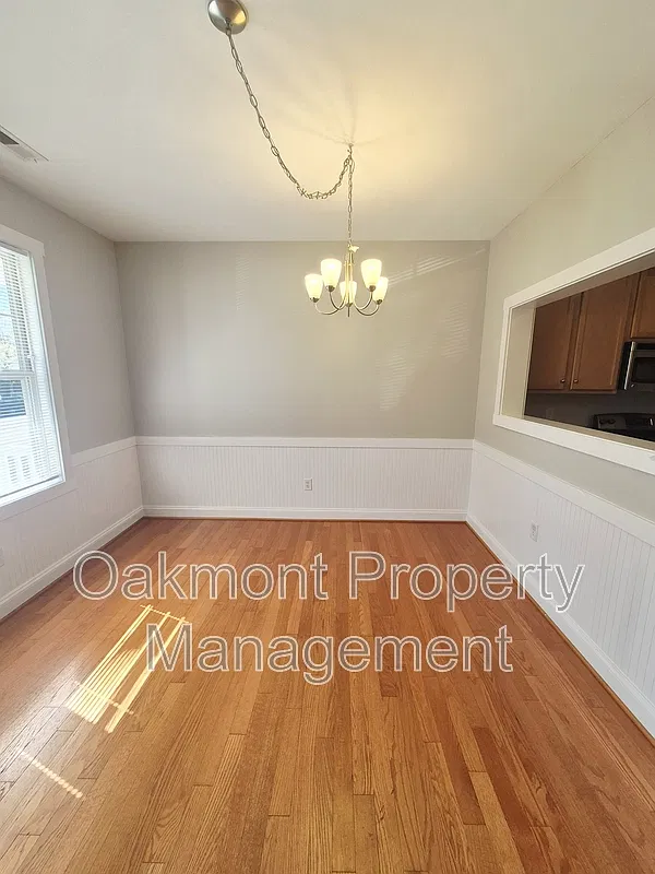 2 bed, 2.5 bath, 1224 sqft, $1,895 — Photo 3