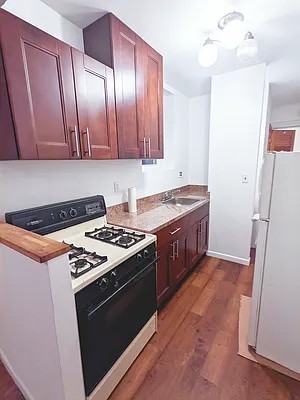 Rented by Highline Residential | media 3