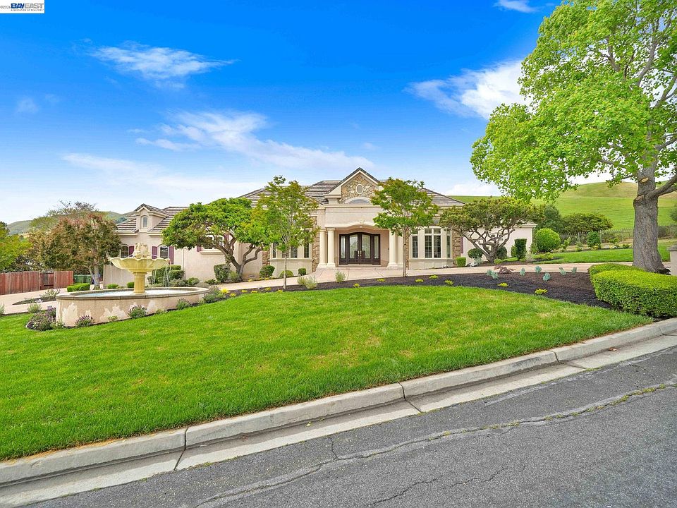 1st image of 46890 Rancho Higuera Rd