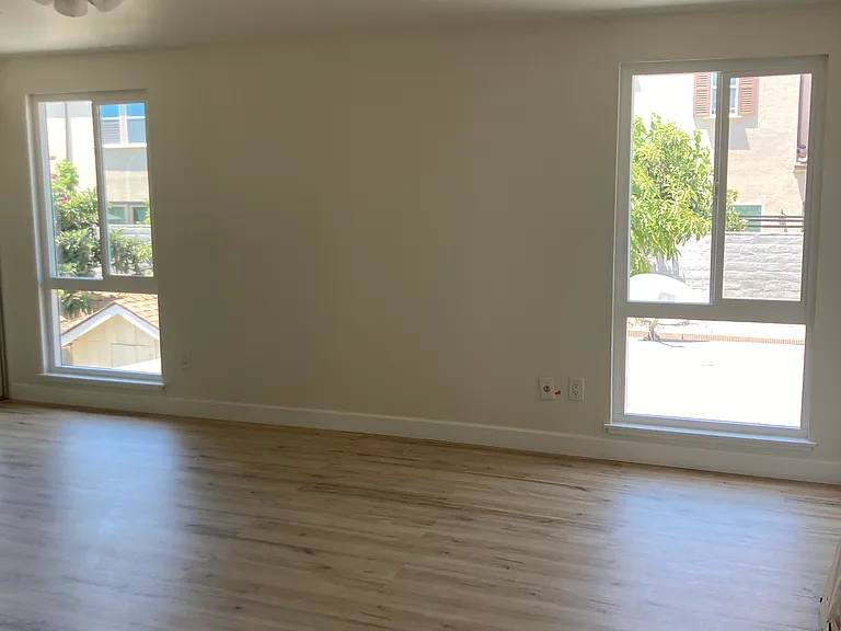 5407 Oxford Dr — Photo 6