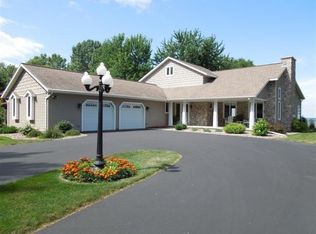 W4244 Gladstone Beach Rd, Fond Du Lac, WI 54937