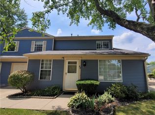 80 Privet Ln, Northfield, OH 44067