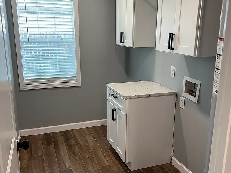 701 Troy Cv — Photo 18