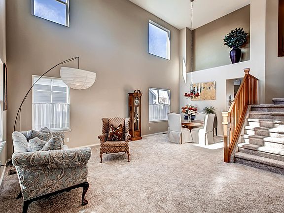2story ceiling height