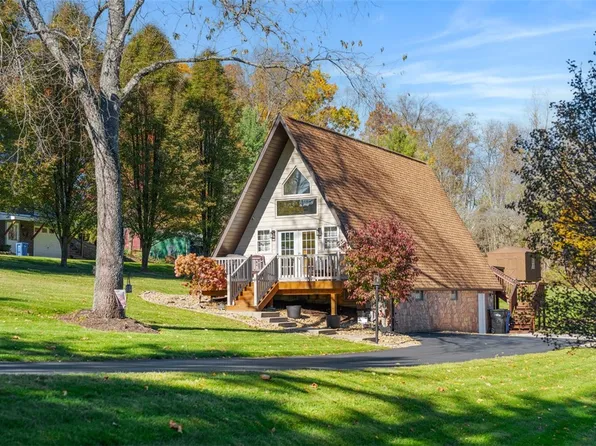 11665 Wilshire Dr, North Huntingdon, PA 15642