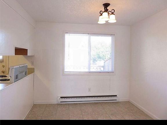 4th image of 2260 I St NE