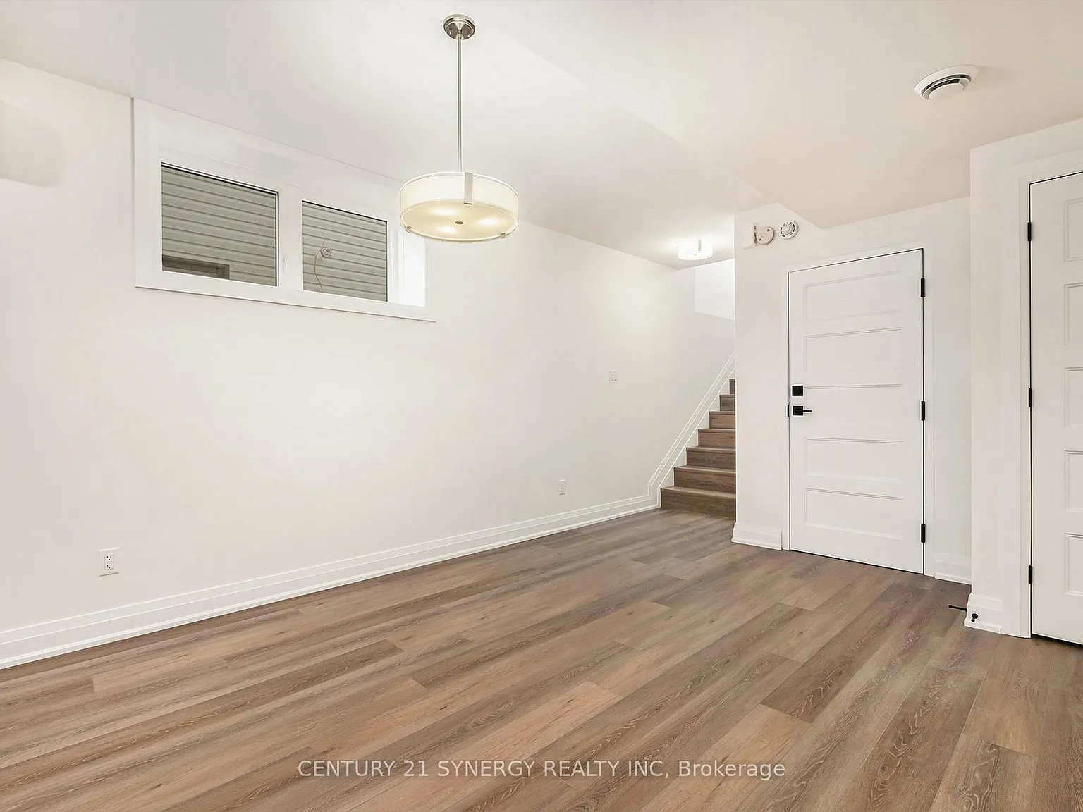 2 bed, $2,000 — Photo 4