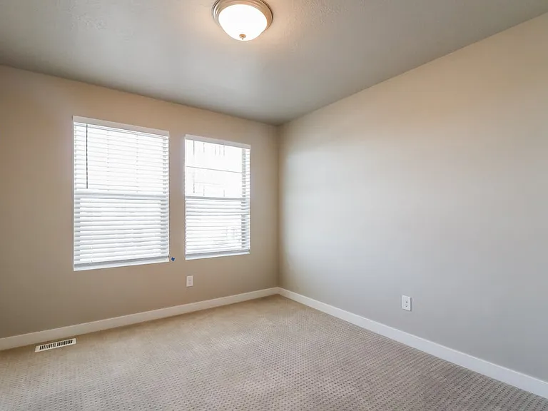1083 W Osprey Dr — Photo 15